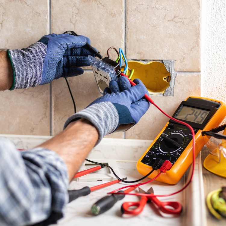 Electrical services in Valencia, CA